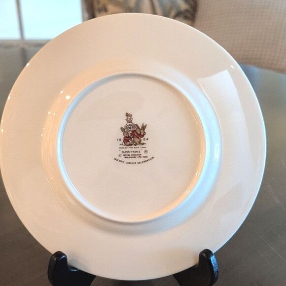 Vintage Royal Doulton Bunnykins Child's Plate and Cup Set - Picture 11 of 14